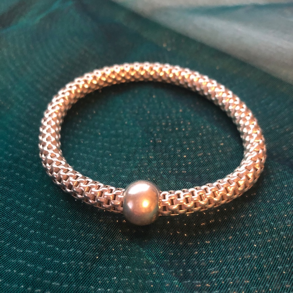 Silpada Chic Stretch Bracelet - Picture 3 of 3